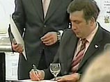 Полпред президента Грузии подал в отставку после драки с журналистом