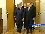 В понедельник для продолжения переговоров по газовой проблеме в Москву летит украинский премьер Юрий Ехануров. Он должен встретиться с российским коллегой Михаилом Фрадковым В понедельник для продолжения переговоров по газовой проблеме в Москву летит украинский премьер Юрий Ехануров. Он должен встретиться с российским коллегой Михаилом Фрадковым