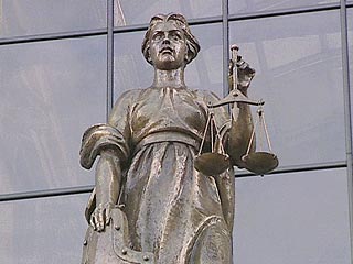 Россияне не верят в беспристрастность российского суда