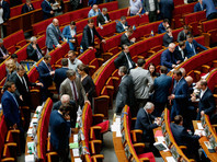 Рада разъяснила: новый законопроект о силовой "реинтеграции" Донбасса не запрещает проведение выборов, он не разрешает их
