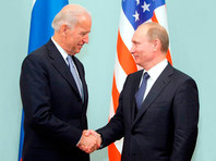 Владимир Путин и Джо Байден, март 2011 года Владимир Путин и Джо Байден, март 2011 года